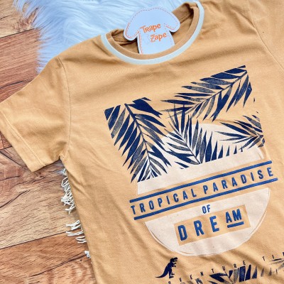 Conj. Camiseta Tropical Paradise e Bermuda em Moletinho - Caramelo e Areia
